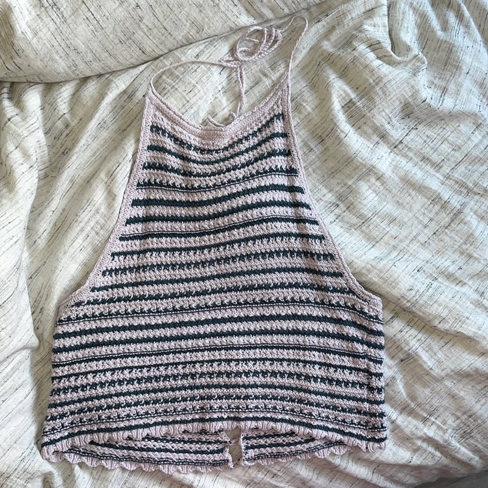 Urban outfitters - crochet crop top